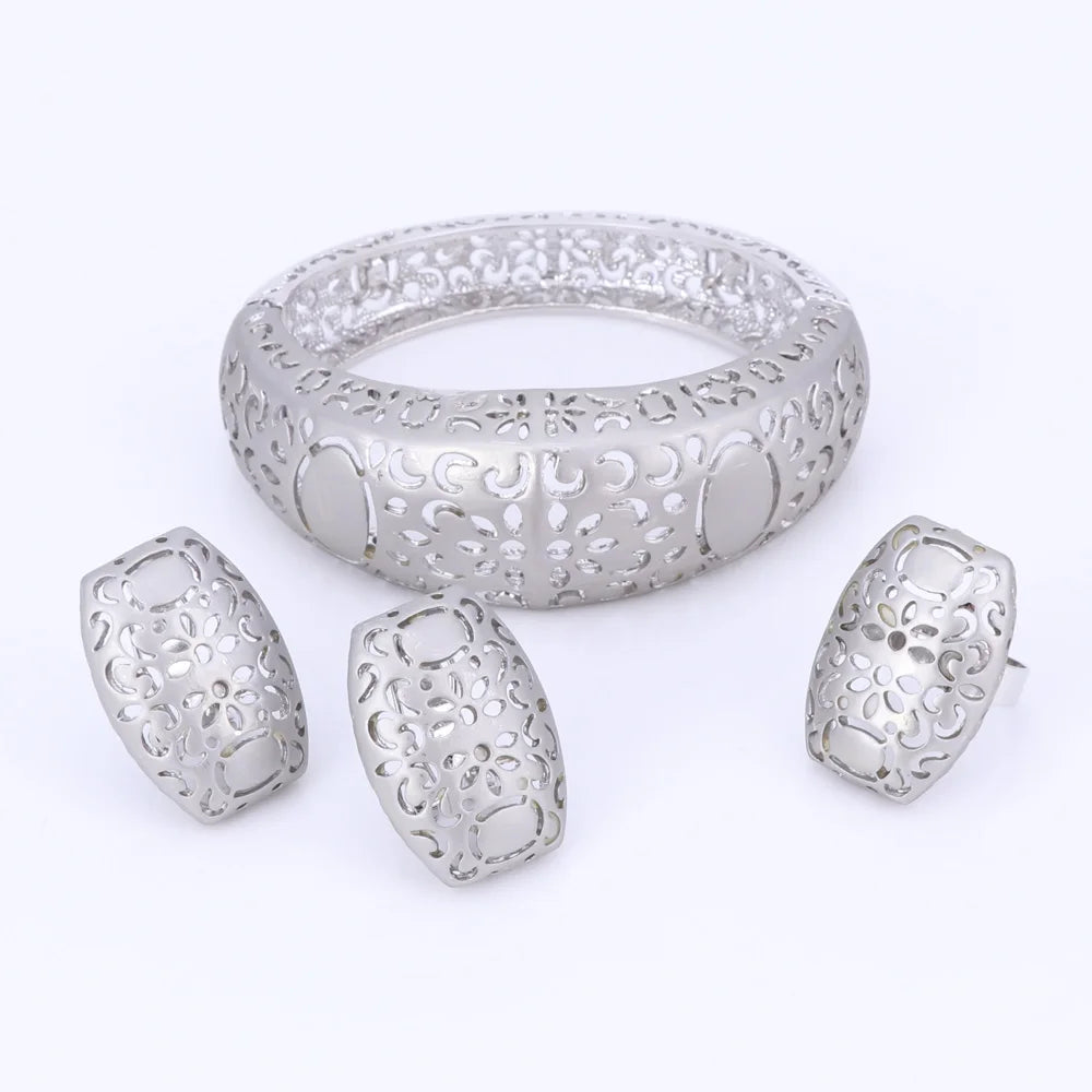 Beads Jewelry Sets Color Necklaces for occasions and Party Fashion Flowers Hollow Jewelry Accessories