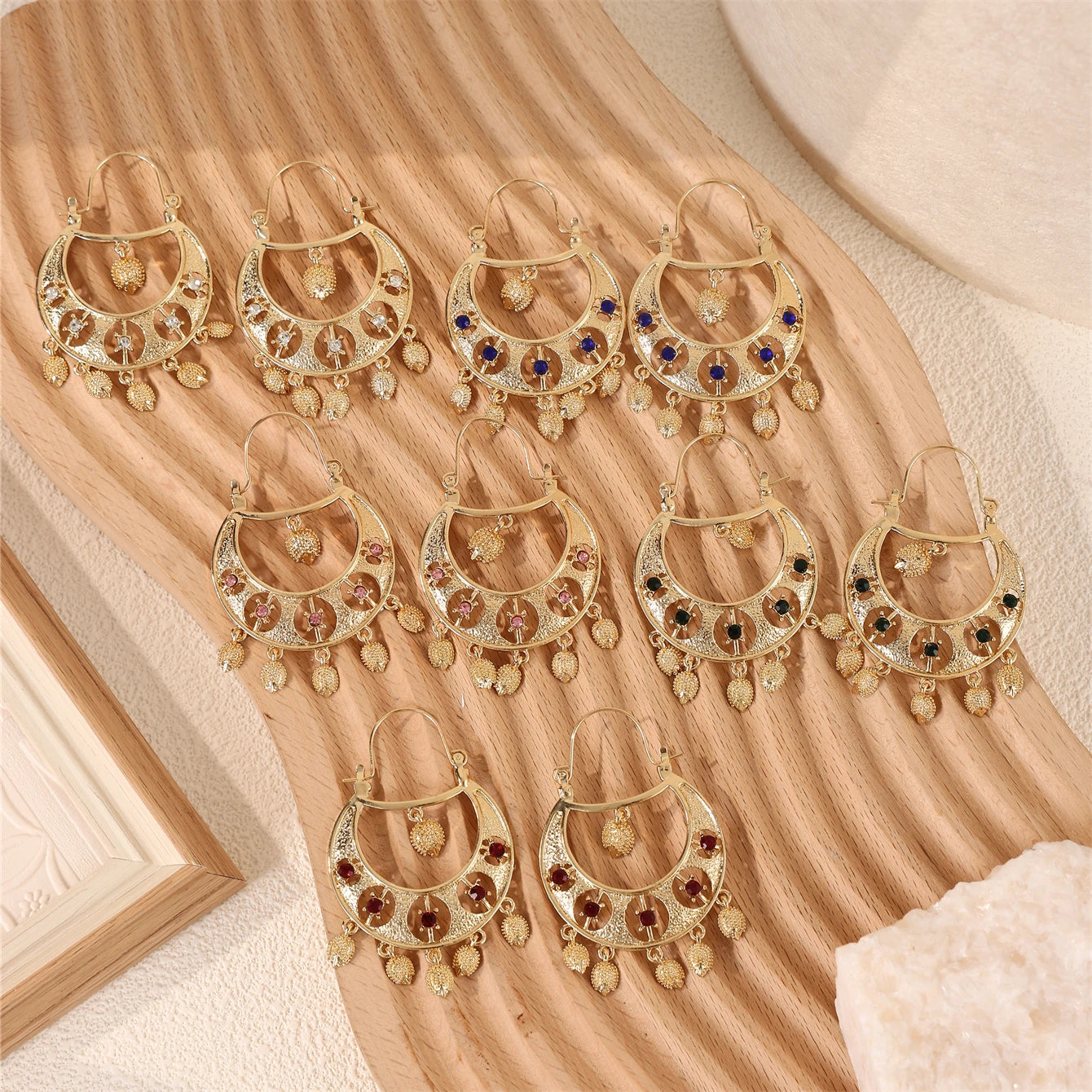 Fashion Golden Drop Earrings for Women Fashion Hedgehog Shape Banquet Jewelry French Hook Dangle Earring Drop