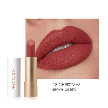 FOCALLURE powder feels dull, lipstick, moisturizing,  and lasting lipstick.