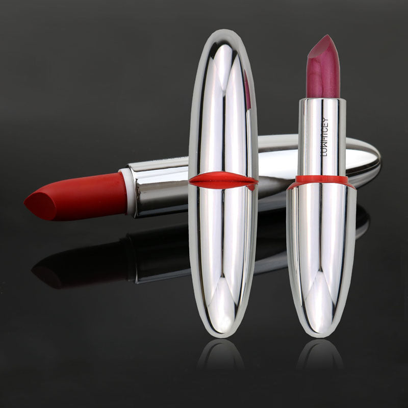 Matte velvet lipstick