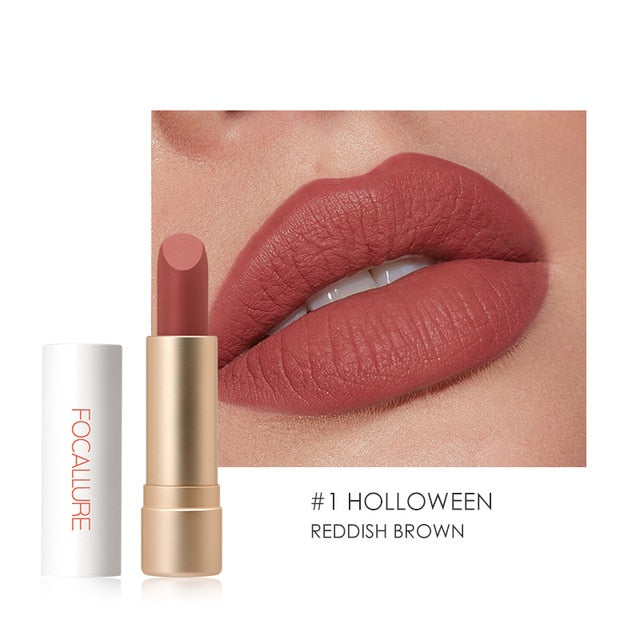 FOCALLURE powder feels dull, lipstick, moisturizing,  and lasting lipstick.