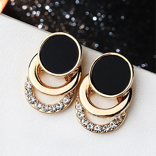 Fashion Round Earrings for Women Geometric Acrylic Crystal Stud Earrings occasions and Party Elegant Circle Charms Jewelry