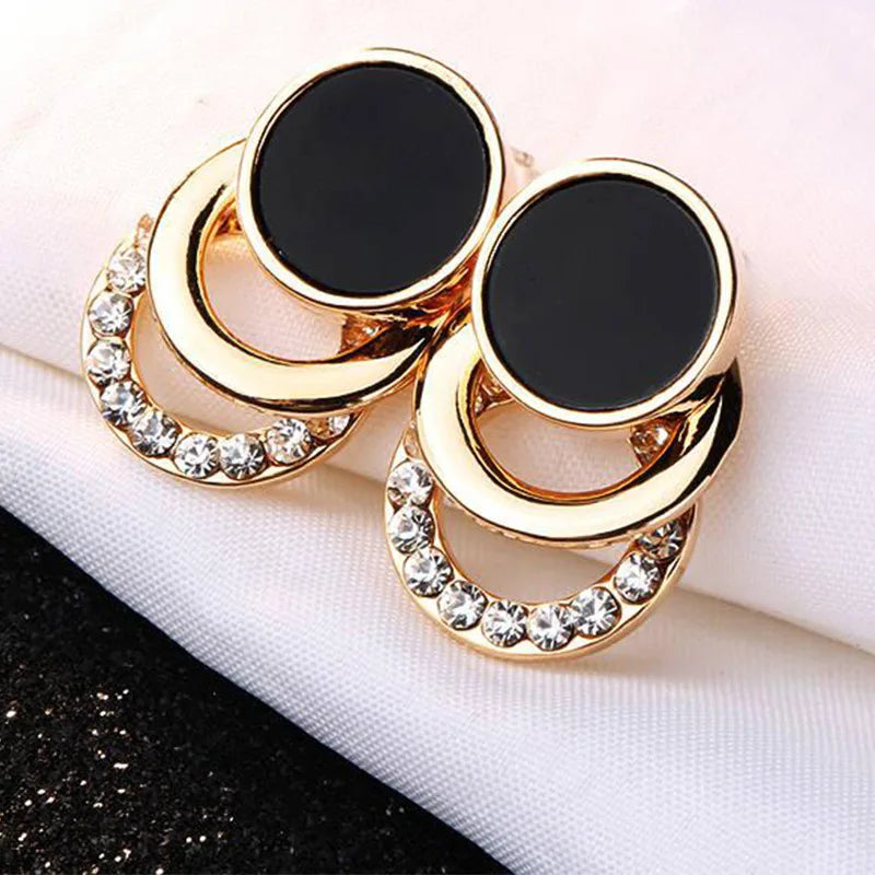 Fashion Round Earrings for Women Geometric Acrylic Crystal Stud Earrings occasions and Party Elegant Circle Charms Jewelry