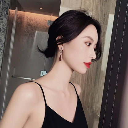High-grade Elegant Golden Geometric Square Red Retro Long Earrings Fashion Design French Romantic Exquisite Temperament Earrings