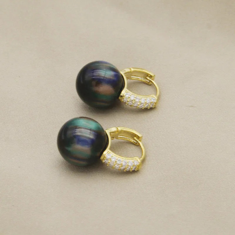 The New Fashion Jewelry Full Rhinestone Red Ball Earrings Earrings for Women