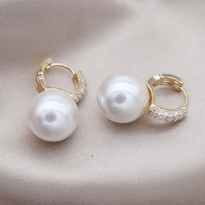 The New Fashion Jewelry Full Rhinestone Red Ball Earrings Earrings for Women