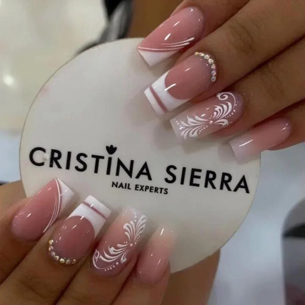 CRISTINA SIERRA 24Pcs Gradient Short Ballet Nails Set with Glue White Simple False Nails Coffin Fake Nails Press on Nails Full Cover Nail Tips