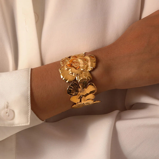 Stainless Steel Cuff Bracelet,Exquisite Classic Flower Pattern Openning Bangles Bracelet for Women,Exaggerate Hand Ornament