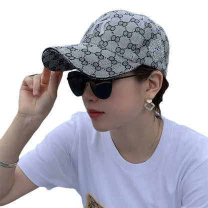 Letter Embroidery Baseball Cap Fashion Men's and Women's Travel Curved Brim Duck Tongue Outdoor Leisure Sunshade Hat Ball Caps