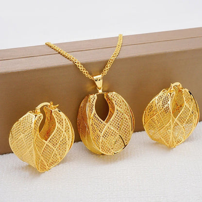 Fashion Dubai Jewelry Sets Gold Color Pendant Copper Classic Earrings Necklace For Women Daily Wear Party Anniversary Gifts