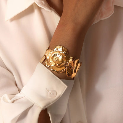 Stainless Steel Cuff Bracelet,Exquisite Classic Flower Pattern Openning Bangles Bracelet for Women,Exaggerate Hand Ornament