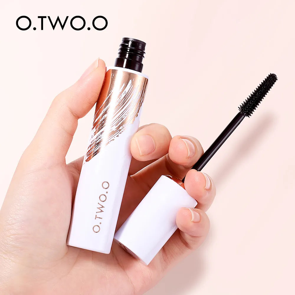 O.TWO.O Black Mascara Lengthens Eyelashes Waterproof Long-lasting 4D Silk Fiber Mascara Lashes Makeup