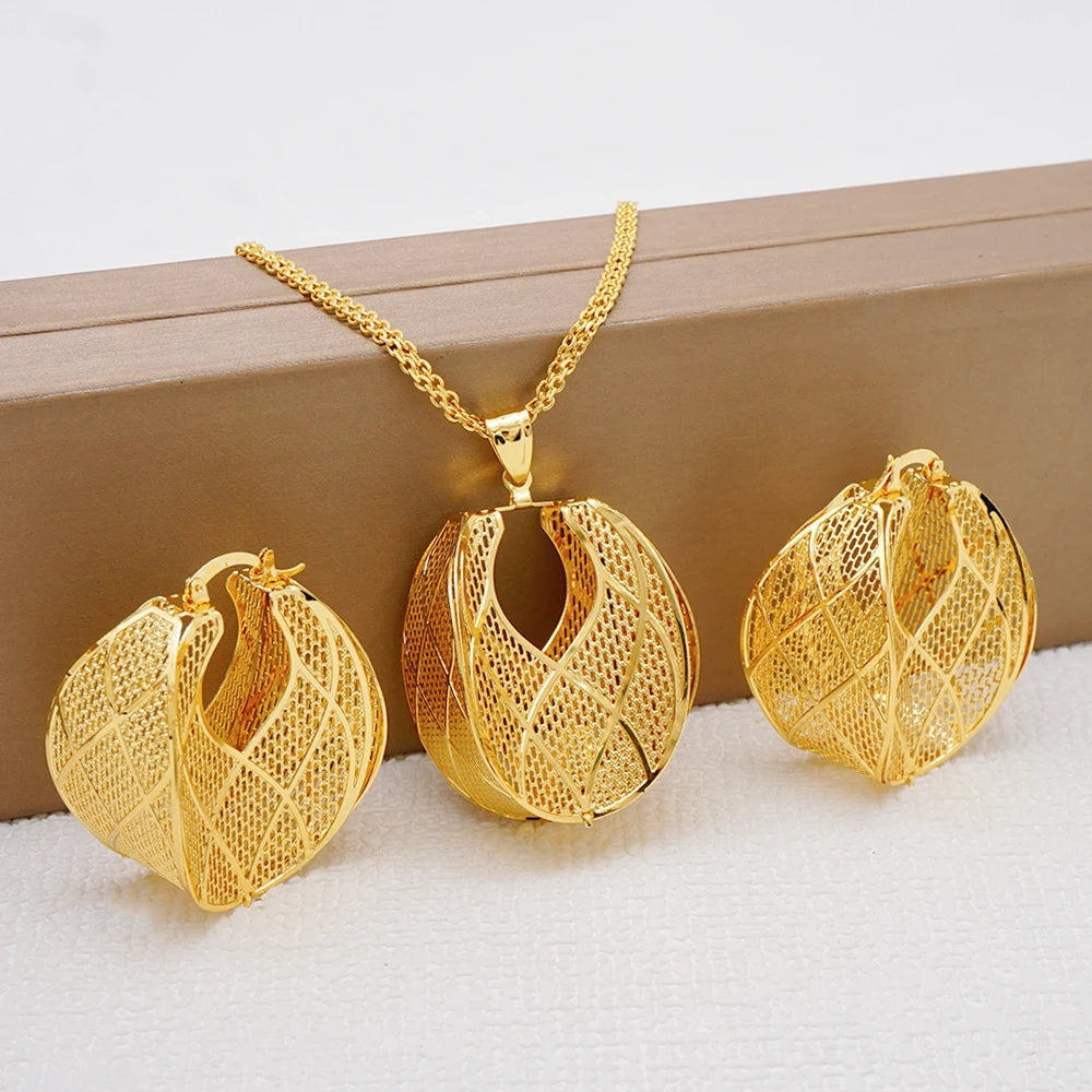 Fashion Dubai Jewelry Sets Gold Color Pendant Copper Classic Earrings Necklace For Women Daily Wear Party Anniversary Gifts