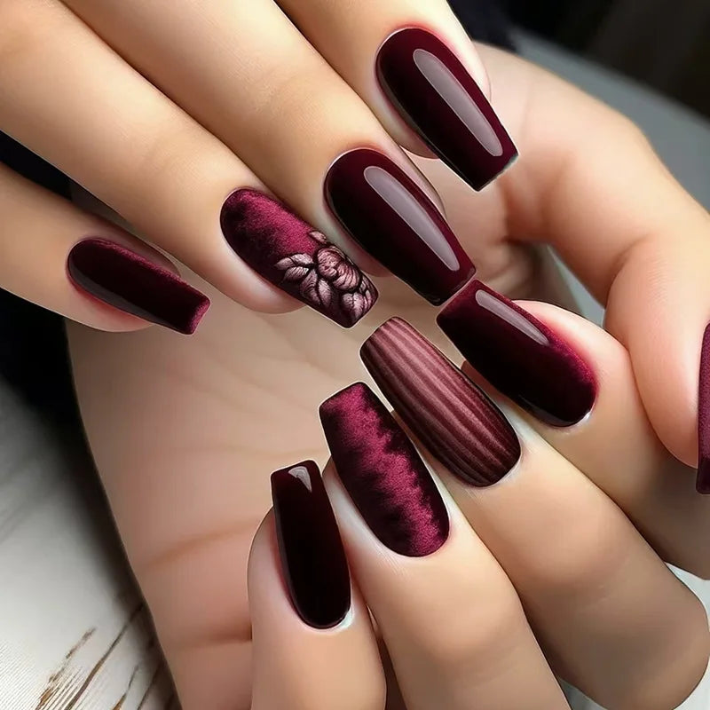 24Pcs Mid-length Ballet False Nails Red Love Pattern Design Press on Nails Simple Wearable Finished Coffin Fake Nail Tips
