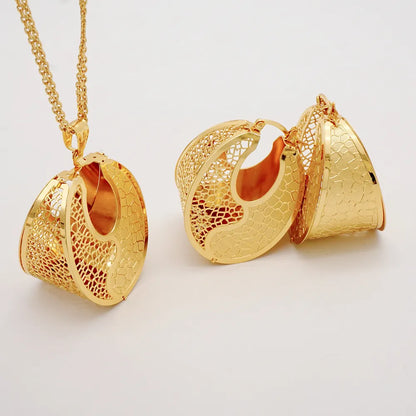 Fashion Dubai Jewelry Sets Gold Color Pendant Copper Classic Earrings Necklace For Women Daily Wear Party Anniversary Gifts