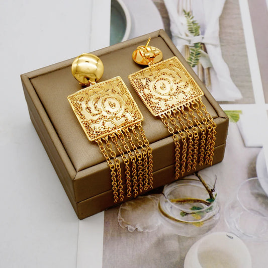 Gold Color Jewelry Sets With Square Tassel Necklace Earrings Suitable For Wedding Parties