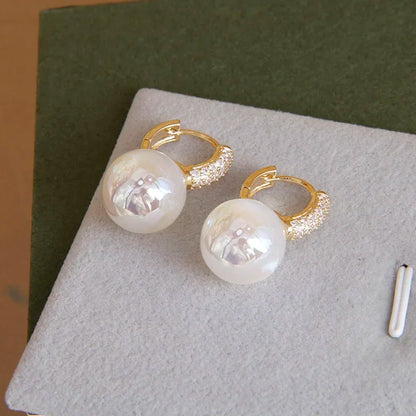 The New Fashion Jewelry Full Rhinestone Red Ball Earrings Earrings for Women