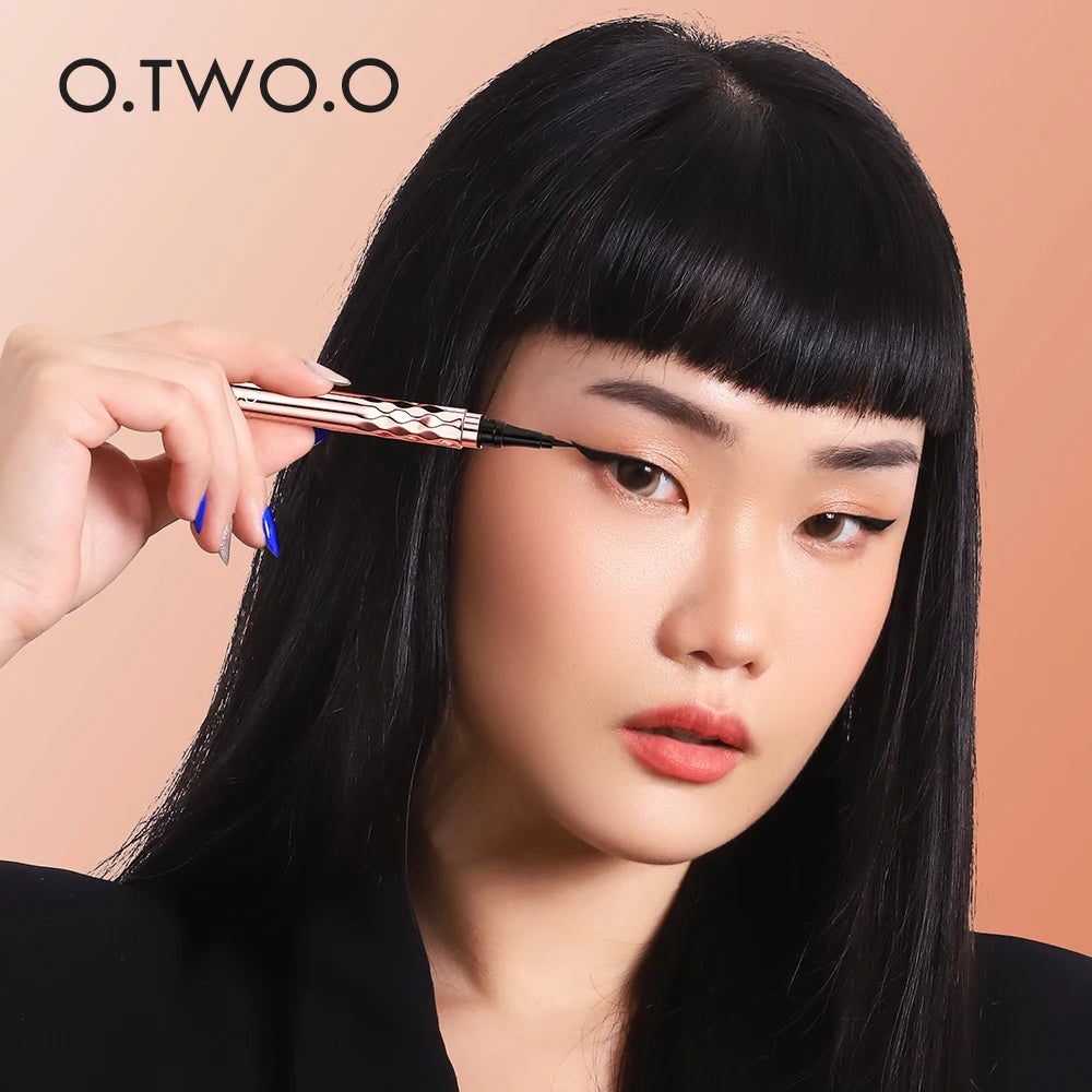 O.TWO.O 24 Hours Lasting Liquid Eyeliner Pencil Easy To Draw Waterproof Eye Liner Pen Quick Dry Smooth Natural Eye Makeup